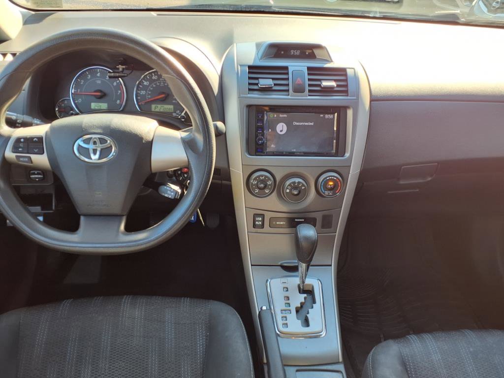 Used 2013 Toyota Corolla S image 7