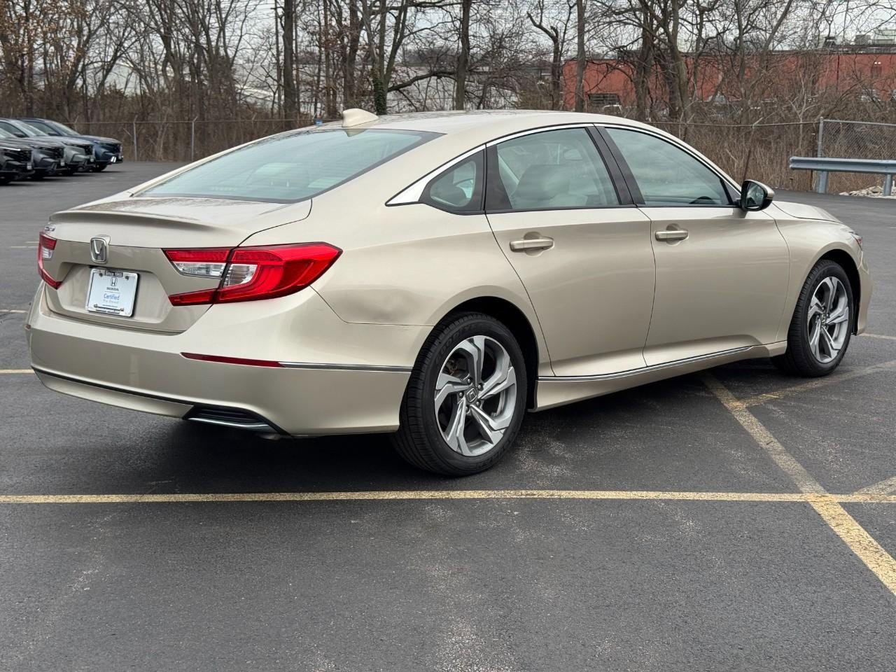 Certified 2019 Honda Accord EX-L image 4