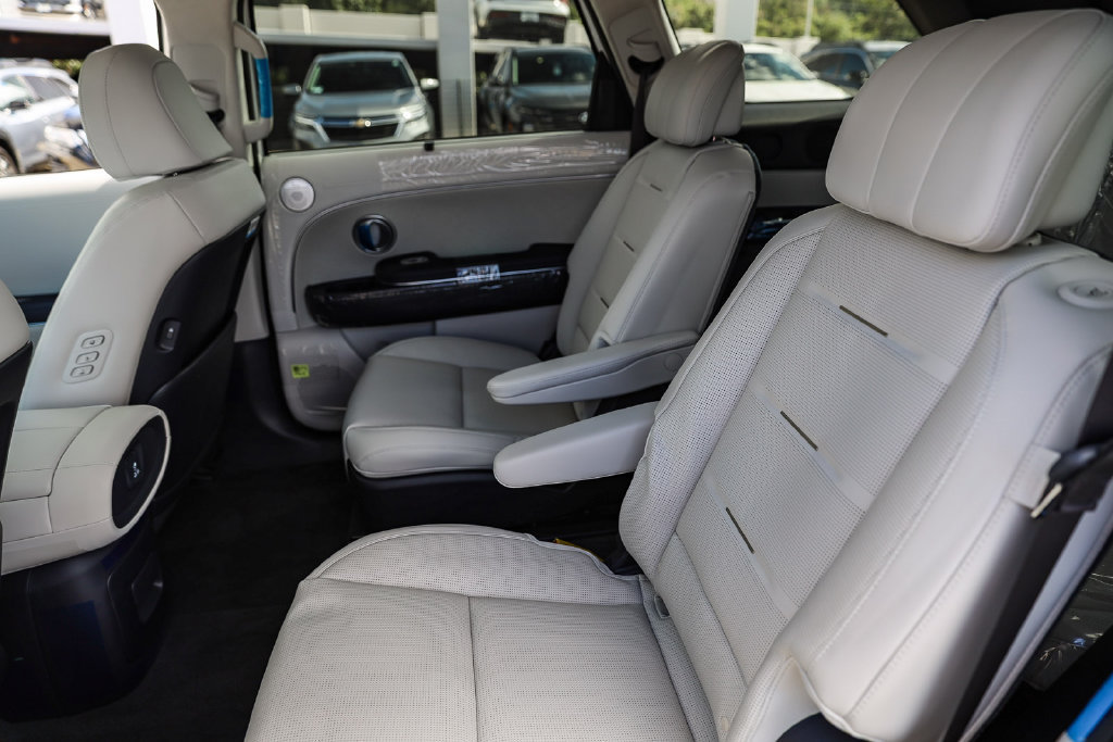 New 2026 Hyundai Palisade Calligraphy AWD/4WD image 17