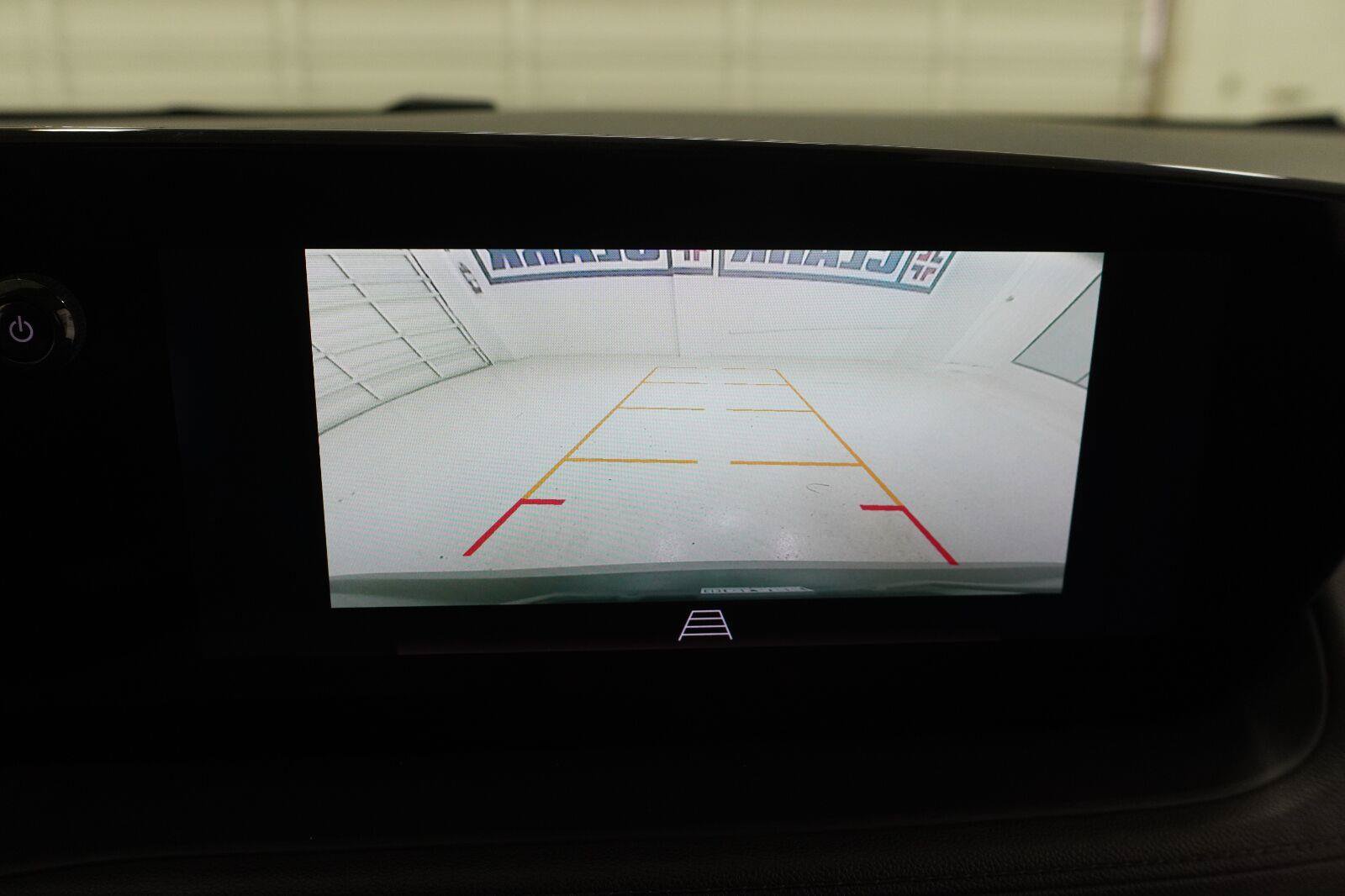Used 2025 Buick Encore GX Preferred FWD image 16