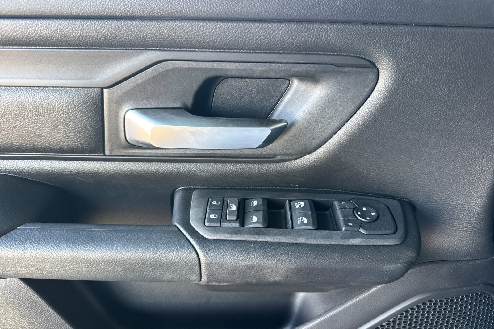 New 2026 RAM 1500 Express AWD/4WD image 10