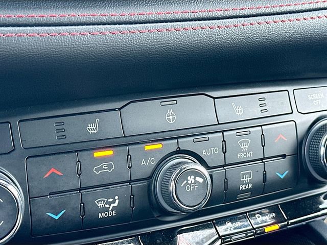 Used 2025 Dodge Durango GT w/ Blacktop Package image 20