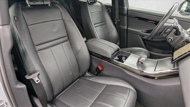 Used 2024 Land Rover Range Rover Evoque Dynamic SE image 29