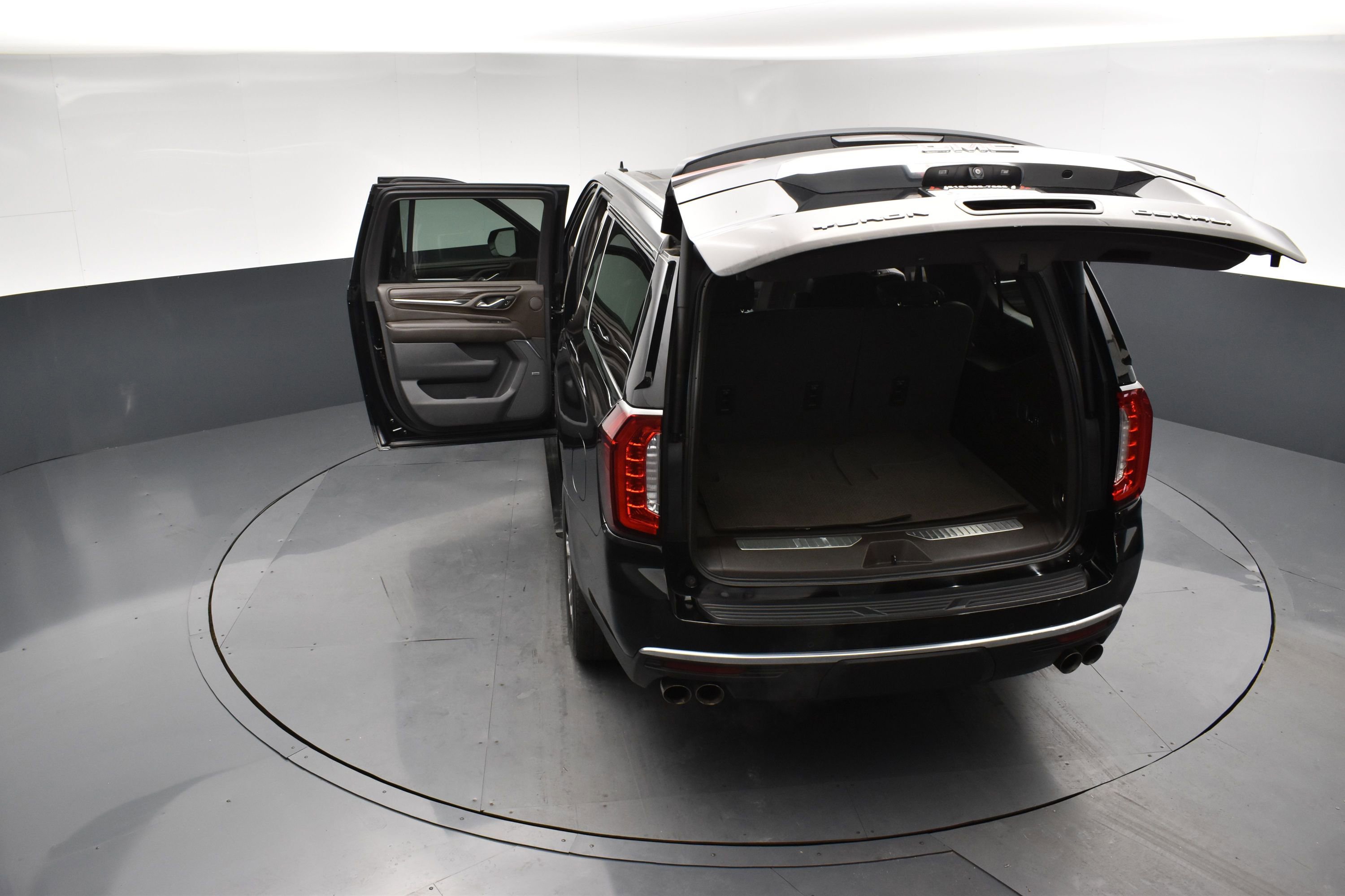 Used 2022 GMC Yukon XL Denali w/ Max Trailering Package image 28