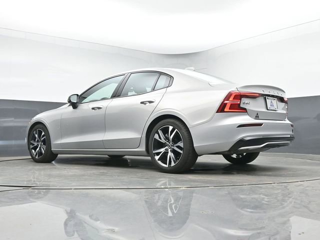 Used 2023 Volvo S60 B5 Core w/ Climate Package FWD image 15