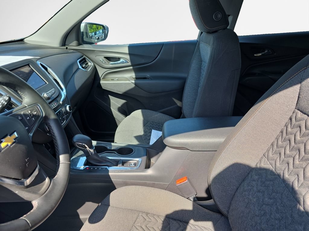 Used 2023 Chevrolet Equinox LT FWD image 12