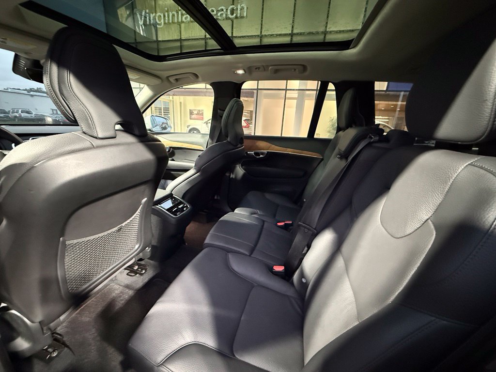 Used 2024 Volvo XC90 B5 Plus AWD/4WD image 8
