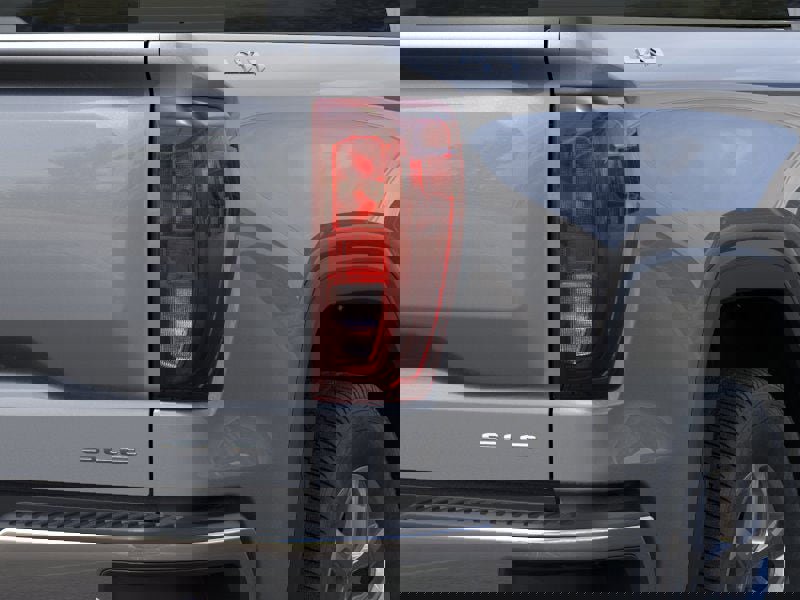 New 2026 GMC Sierra 1500 SLE w/ Preferred Package image 11