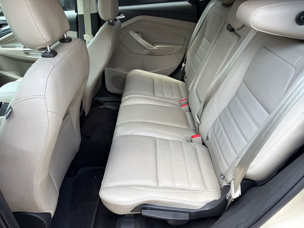 Used 2018 Ford Escape Titanium w/ Ford Safe & Smart Package FWD image 10