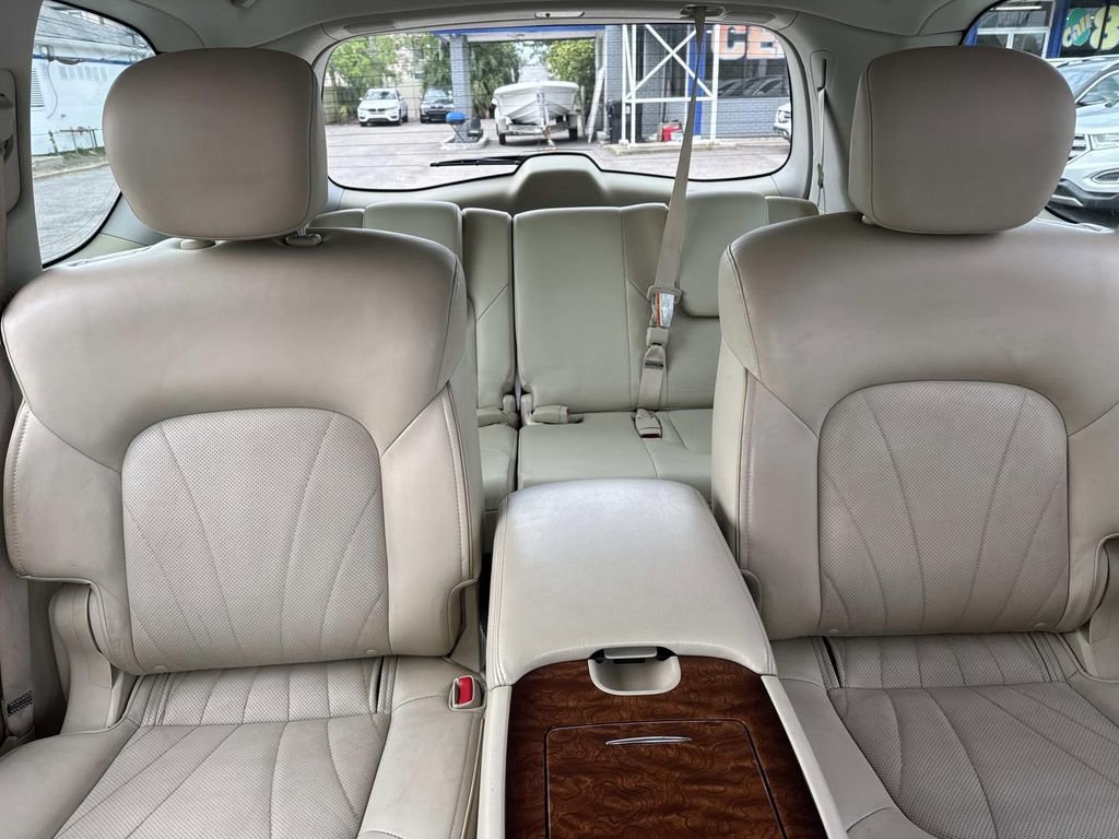 Used 2017 INFINITI QX80 2WD w/ Deluxe Technology Package image 11
