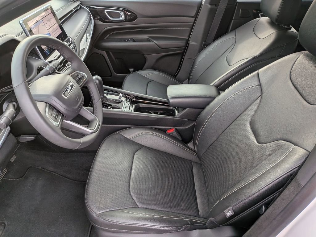 Used 2024 Jeep Compass Limited w/ High Altitude Package image 14