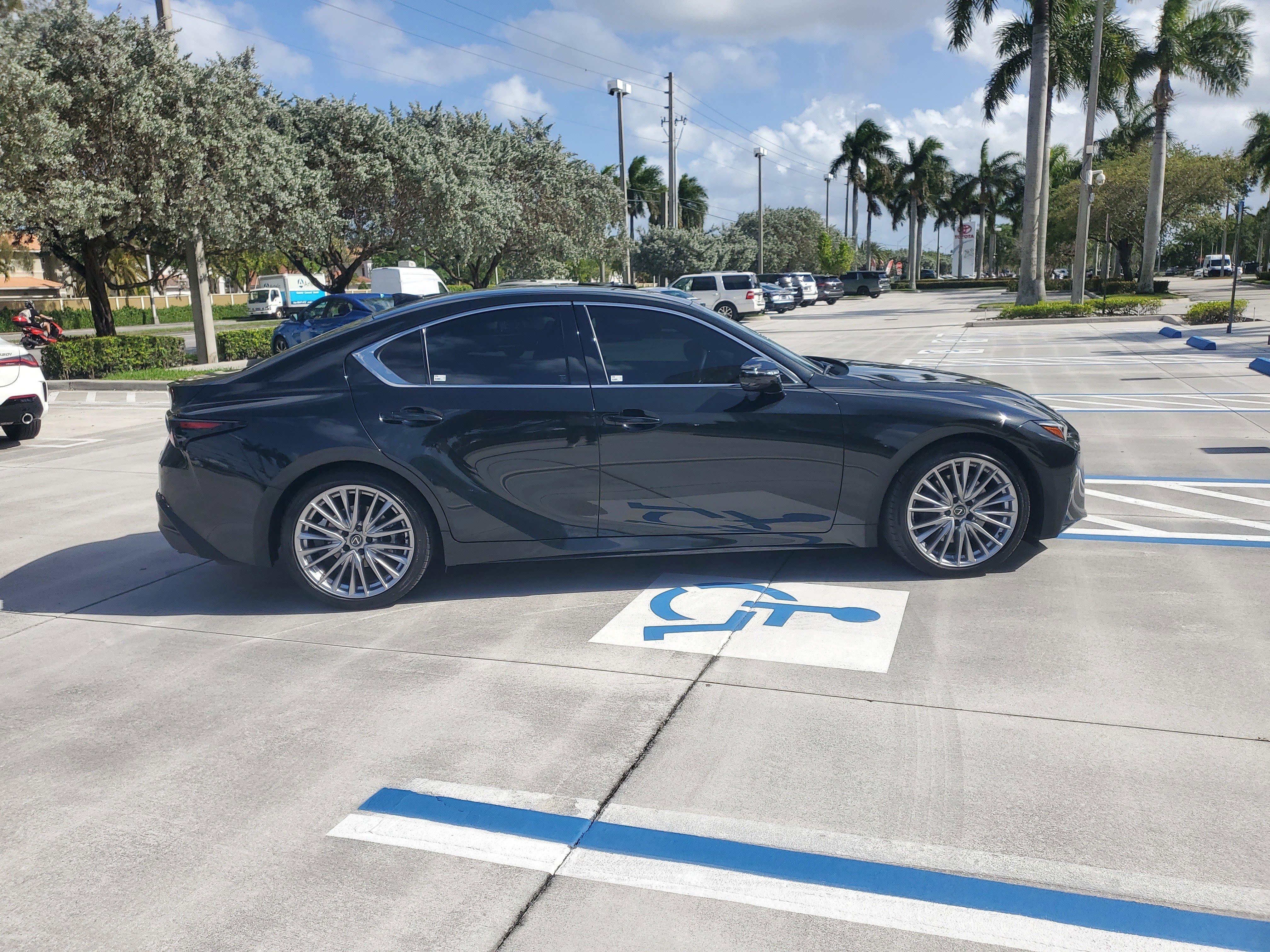 Used 2025 Lexus IS 300 w/ Premium Package RWD image 11