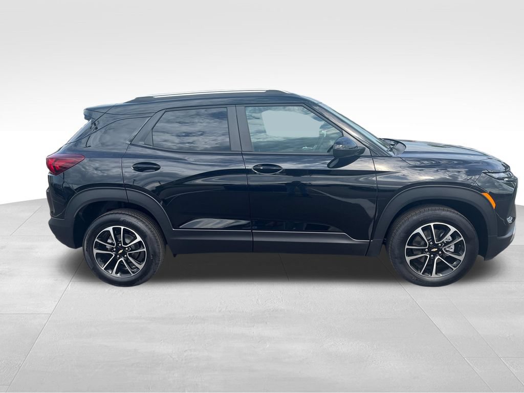 New 2026 Chevrolet TrailBlazer LT w/ LT Cold Weather Package AWD/4WD image 6