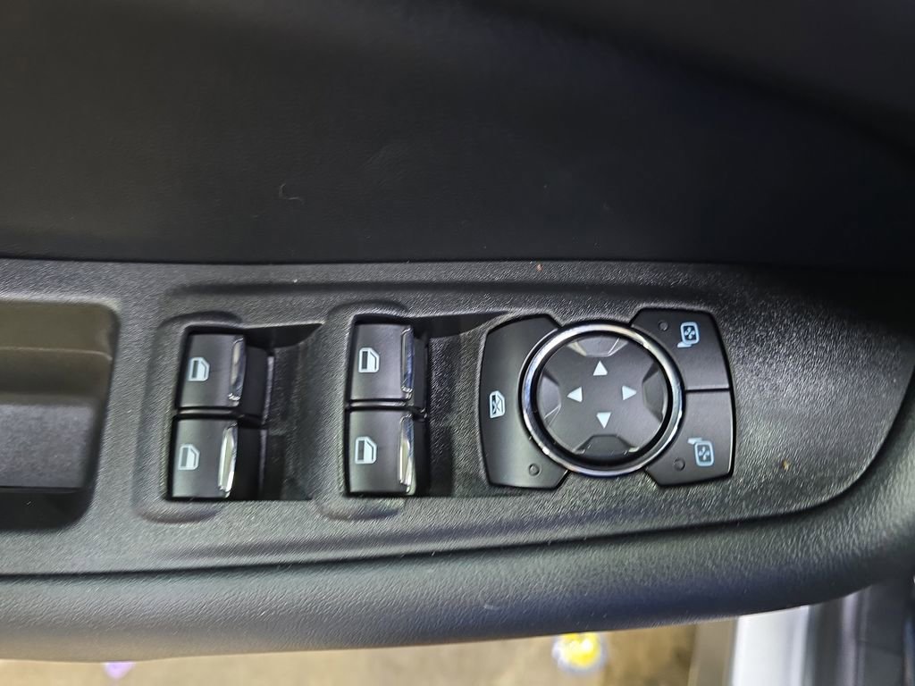 Used 2022 Ford Edge SEL w/ Convenience Package image 29
