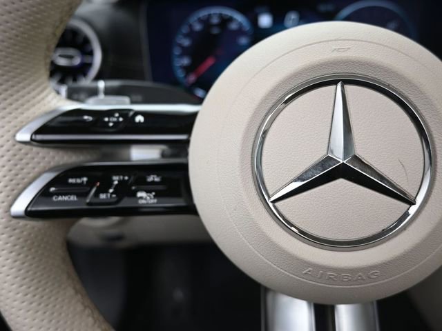 Used 2023 Mercedes-Benz E 450 4MATIC Cabriolet image 15
