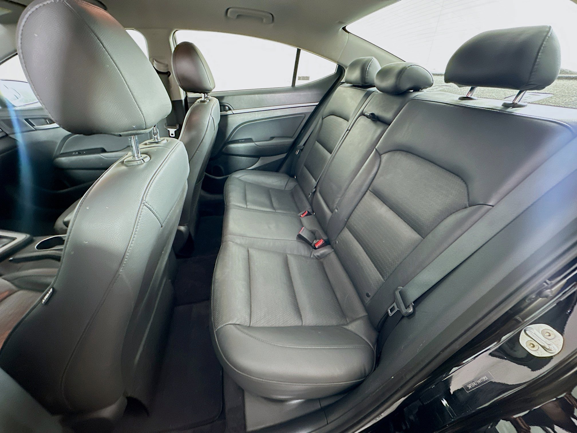 Used 2017 Hyundai Elantra Limited FWD image 26