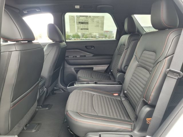 New 2026 Nissan Pathfinder Rock Creek w/ Rock Creek Premium Package AWD/4WD image 10