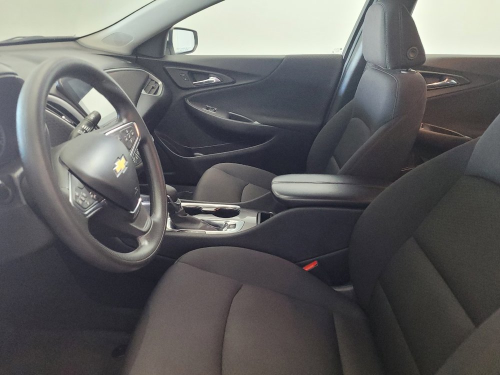 Used 2024 Chevrolet Malibu LT image 17