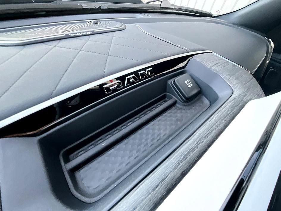 New 2026 RAM 1500 Limited image 19