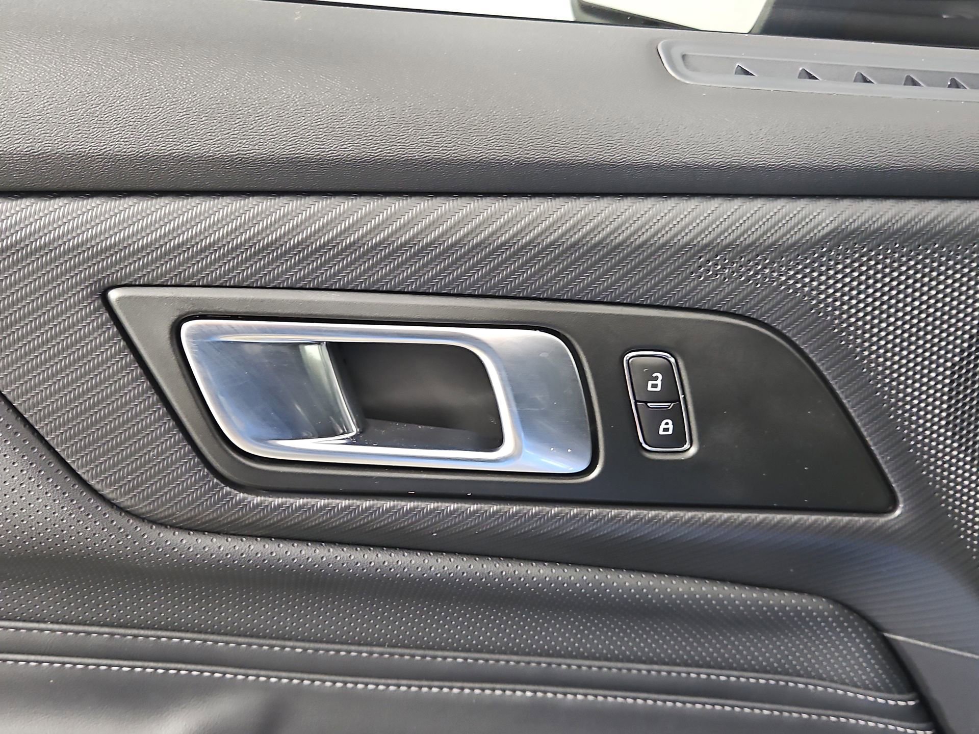 Used 2024 Ford Mustang GT Premium w/ GT Performance Package RWD image 17