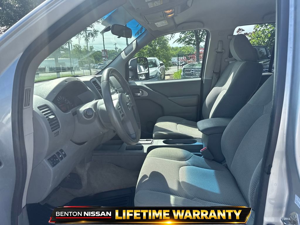 Used 2018 Nissan Frontier SV AWD/4WD image 10