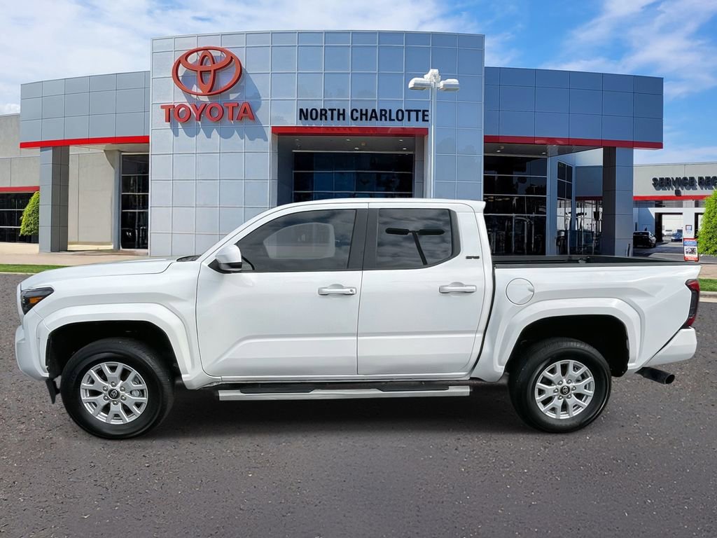 Used 2025 Toyota Tacoma SR5 image 7