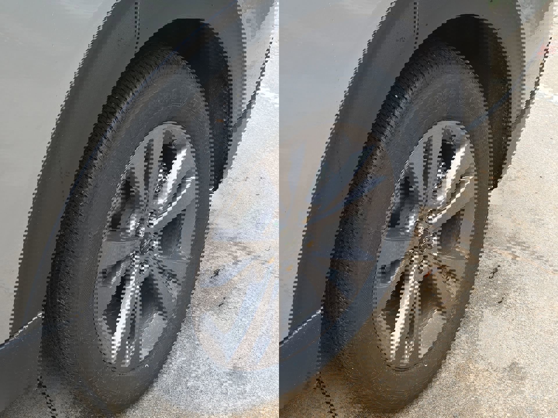 Certified 2022 Ford Explorer XLT w/ Equipment Group 202A RWD image 10