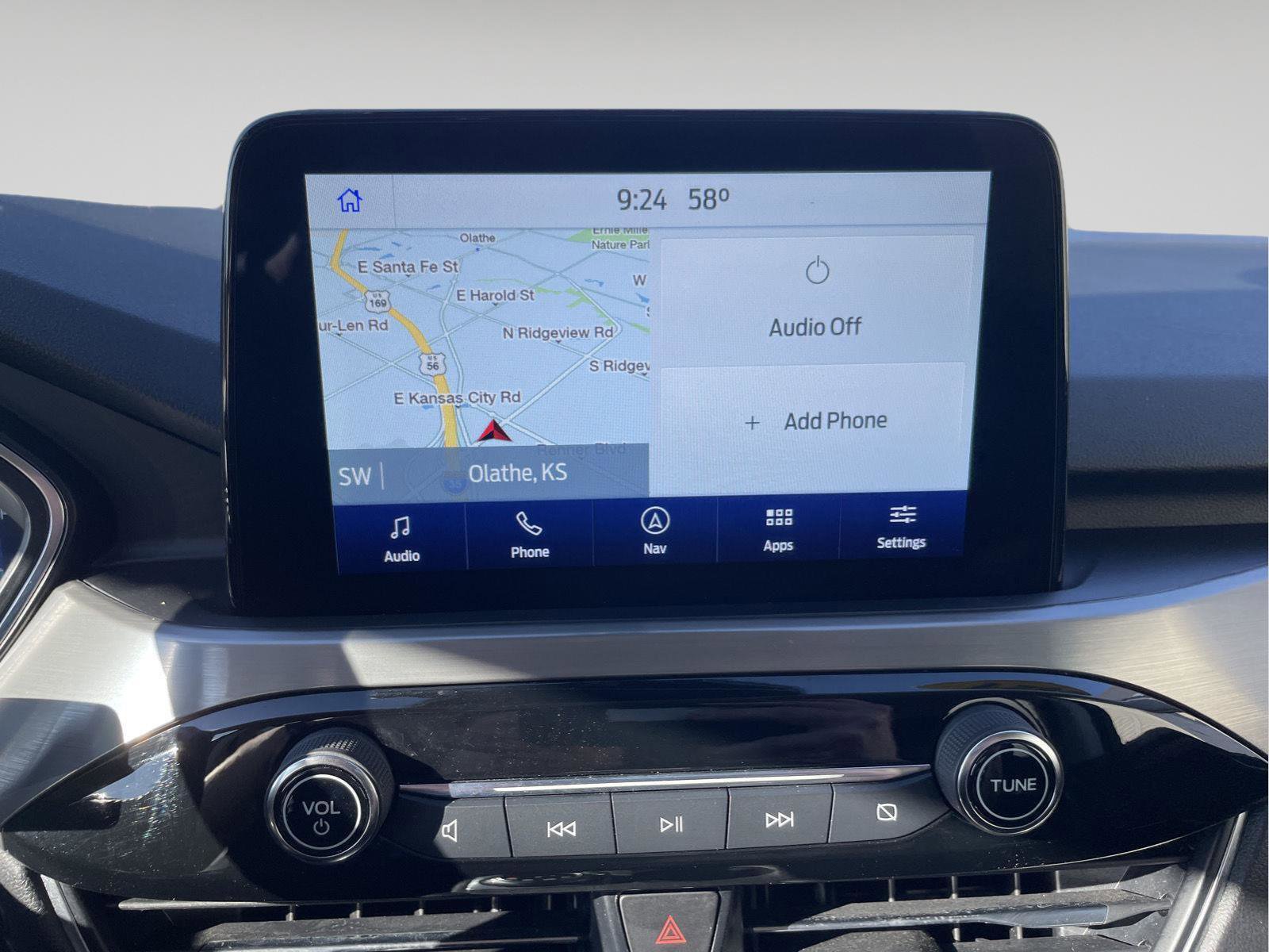 Used 2021 Ford Escape Titanium w/ Class II Trailer Tow Package image 18