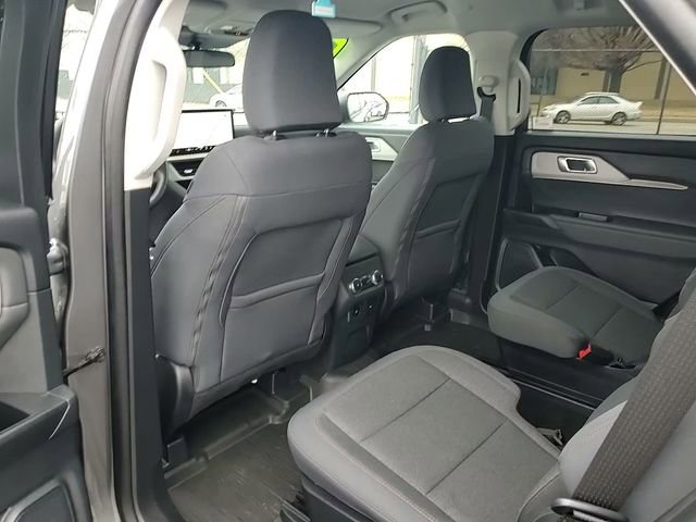 Used 2025 Ford Explorer Active image 30