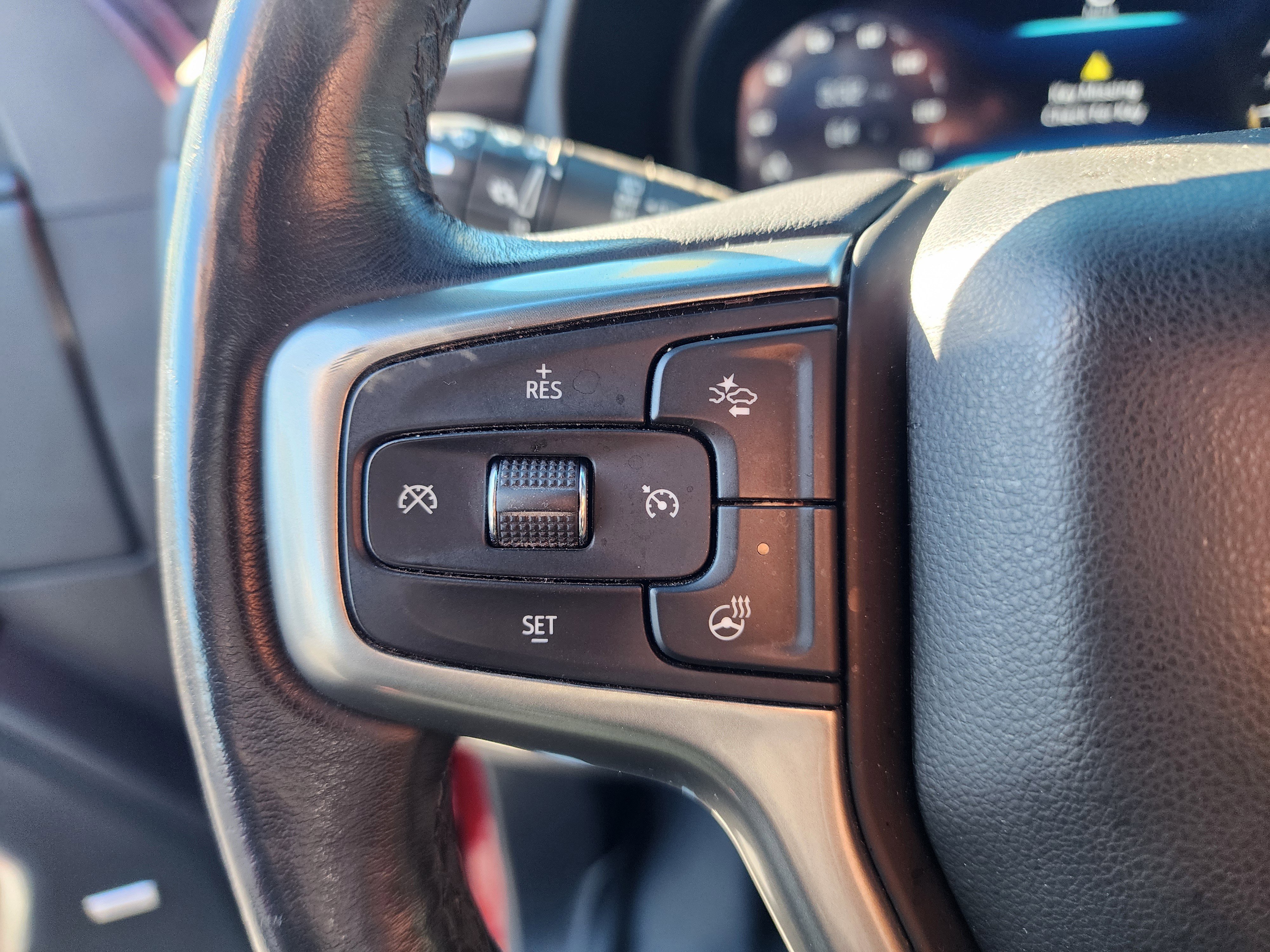 Used 2022 Chevrolet Tahoe Z71 w/ Z71 Off-Road Package image 32