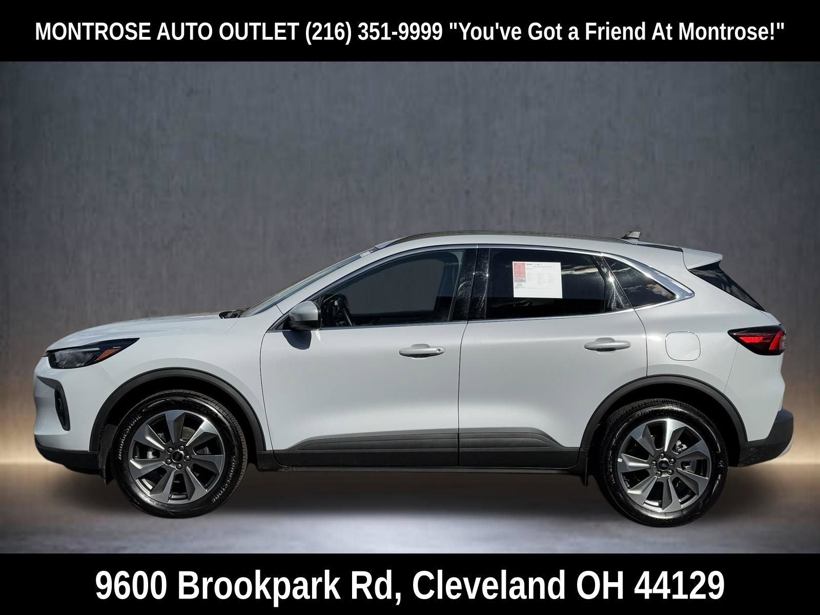 Used 2025 Ford Escape Platinum image 7