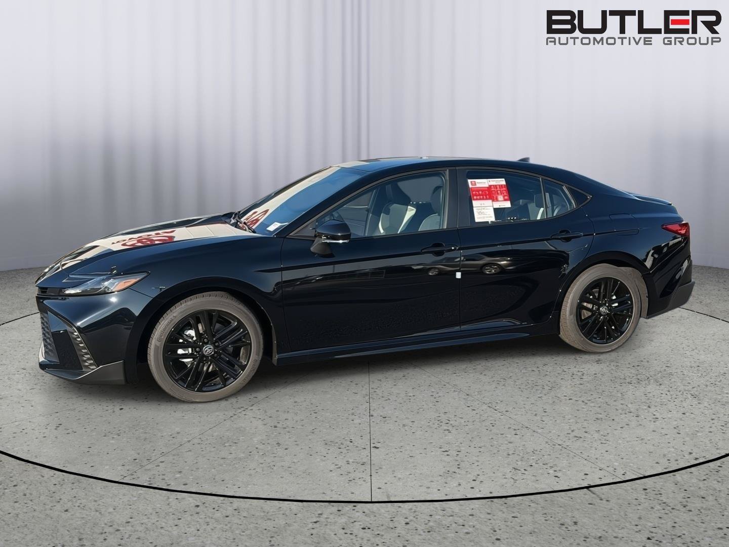 New 2026 Toyota Camry SE FWD image 3