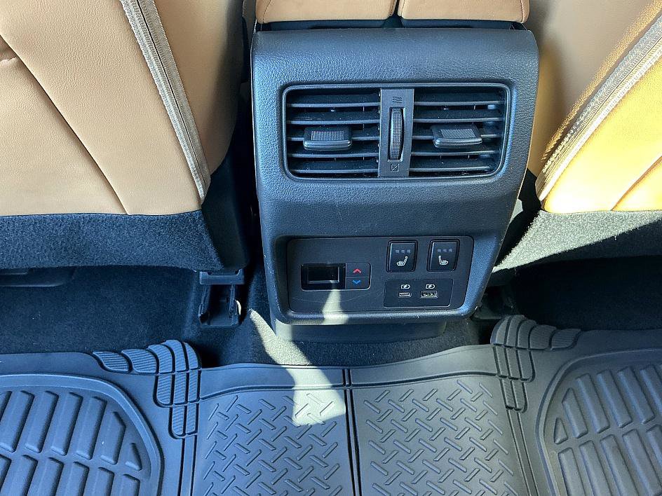 Certified 2023 Nissan Rogue Platinum w/ Platinum Premium Package image 29