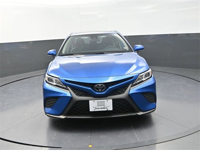 Used 2020 Toyota Camry SE image 2