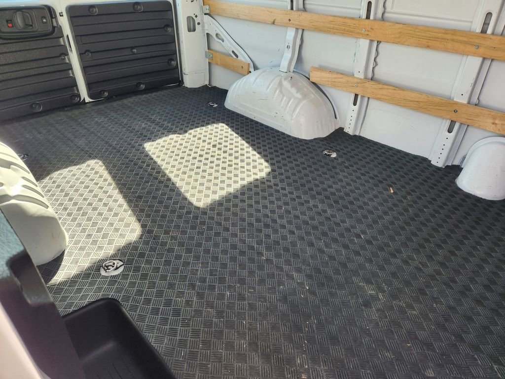 Used 2024 GMC Savana 2500 w/ Driver Convenience Package image 28