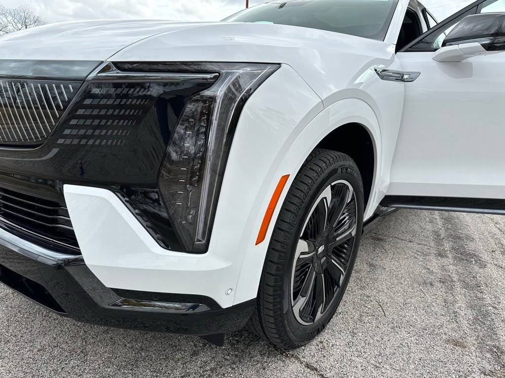 New 2025 Cadillac Escalade IQ Sport 1 w/ LPO, ONYX Package AWD/4WD image 47