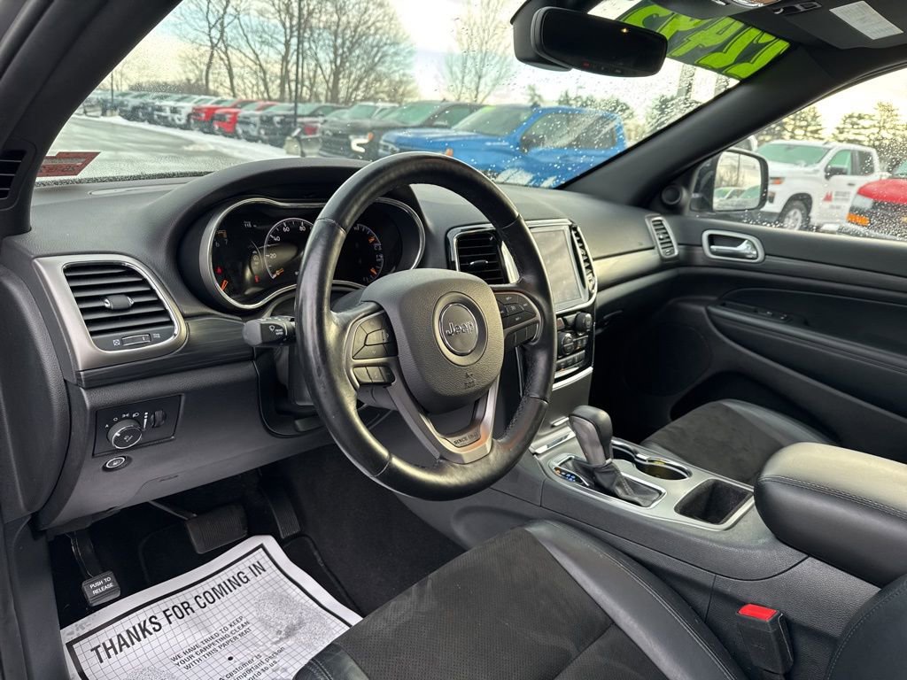 Used 2020 Jeep Grand Cherokee Altitude image 22