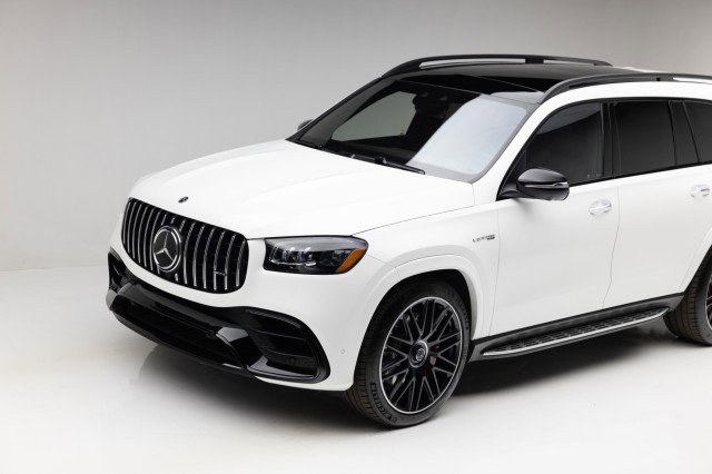 Used 2023 Mercedes-Benz GLS 63 AMG 4MATIC image 23