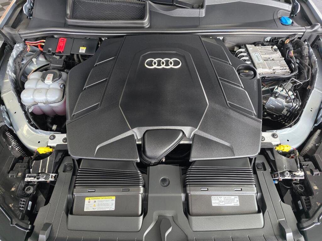 Used 2025 Audi Q7 3.0T Premium Plus image 9