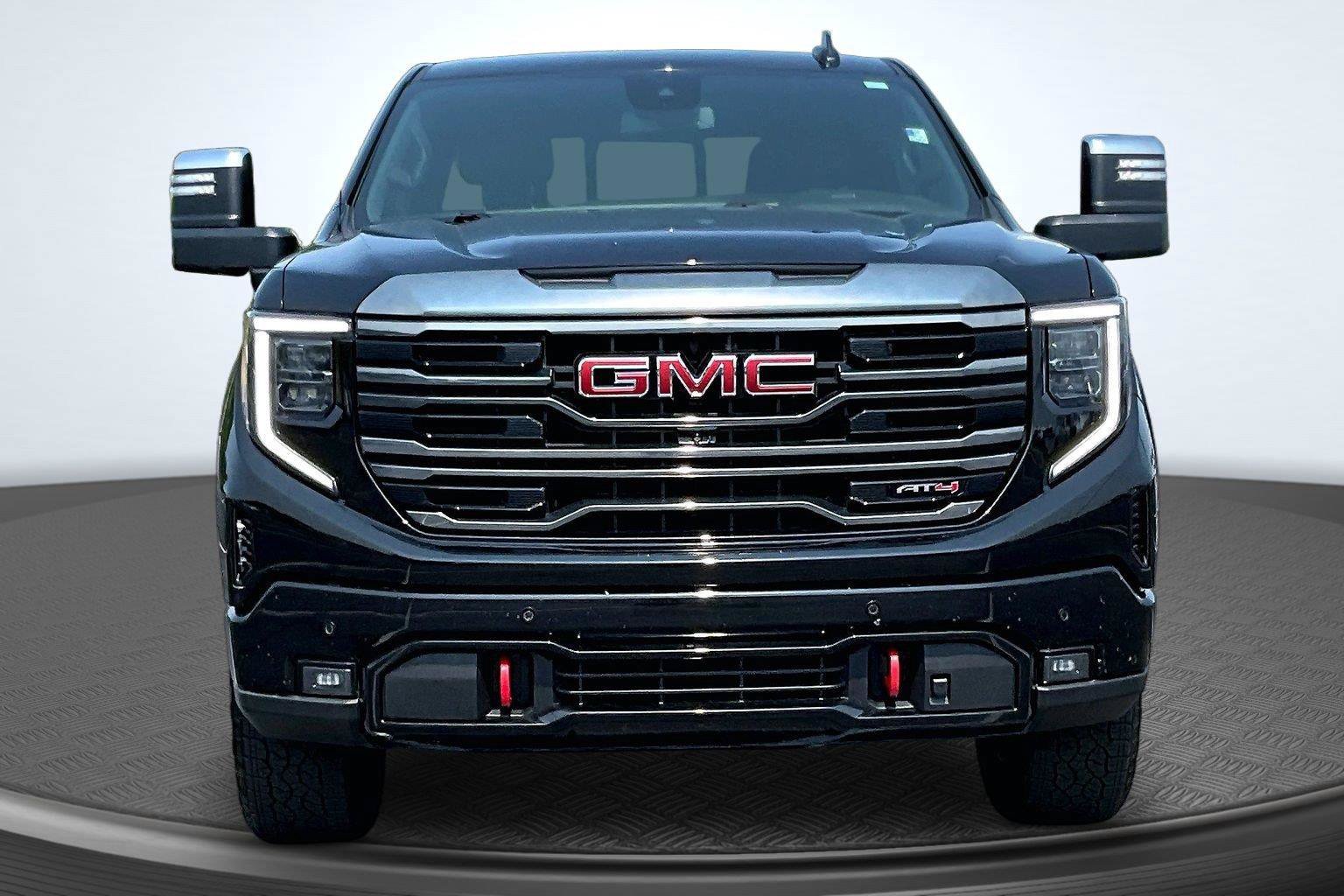 Used 2024 GMC Sierra 1500 AT4 w/ AT4 Preferred Package AWD/4WD image 3