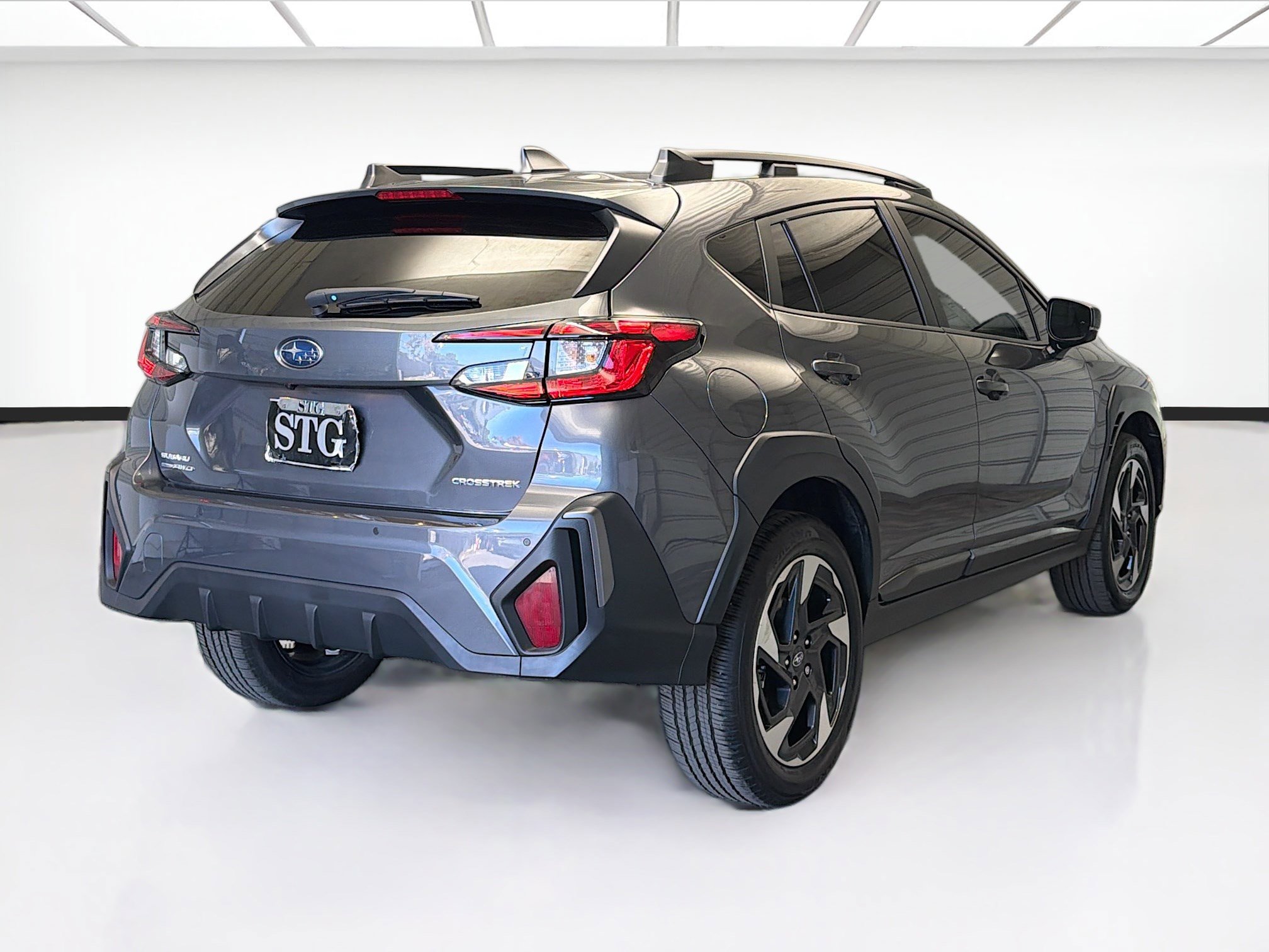Used 2024 Subaru Crosstrek 2.5i Limited w/ Crosstrek Mirror Package image 4