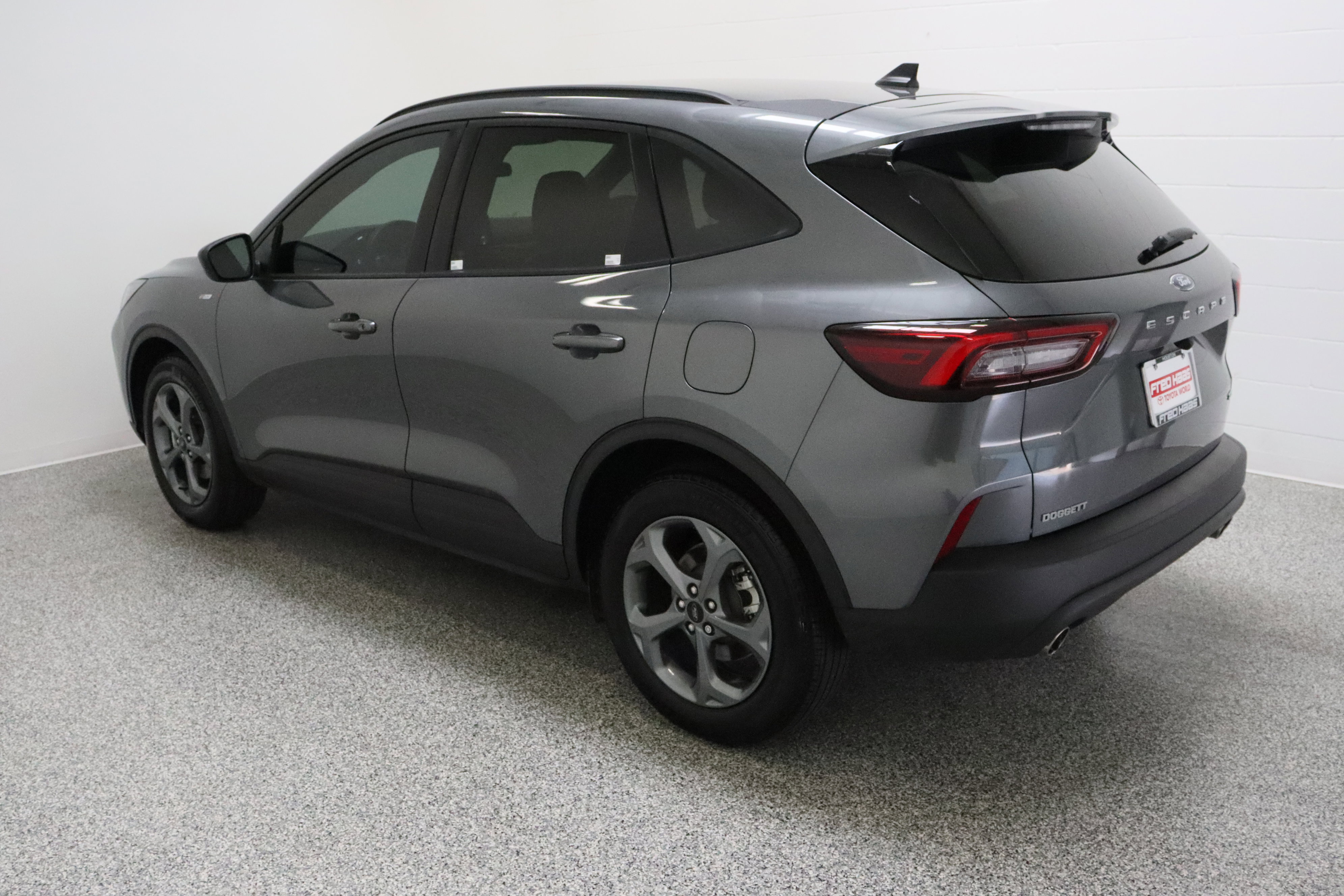 Used 2025 Ford Escape ST-Line w/ Equipment Group 301A FWD image 9