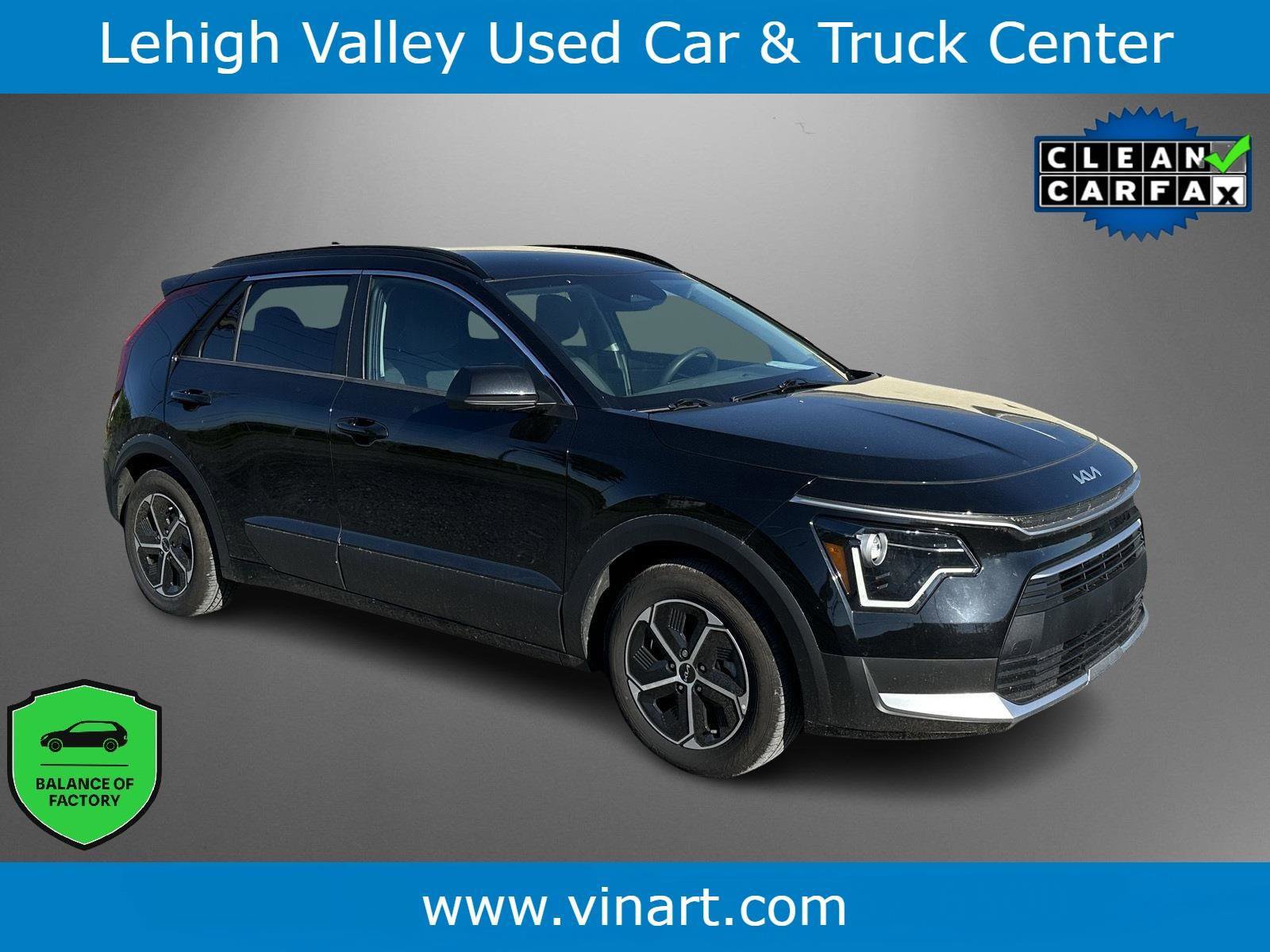 Used 2024 Kia Niro LX FWD image 1