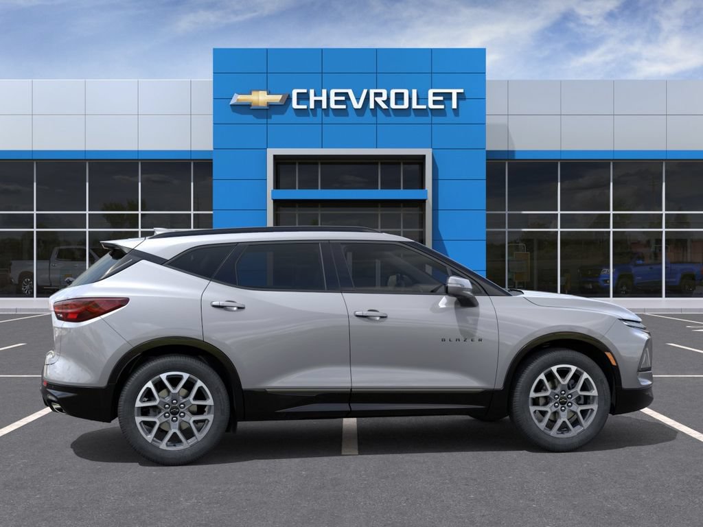 New 2026 Chevrolet Blazer RS w/ Driver Confidence II Package FWD image 5