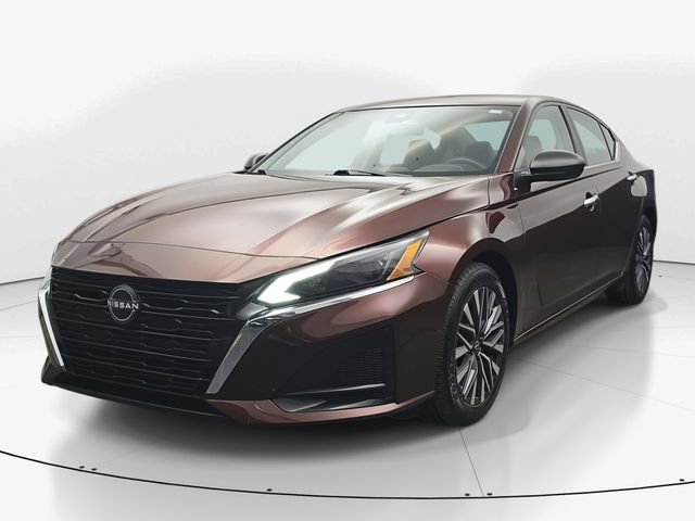 Used 2024 Nissan Altima 2.5 SV image 5