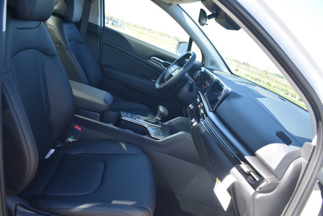 New 2027 Kia Sportage EX FWD image 13