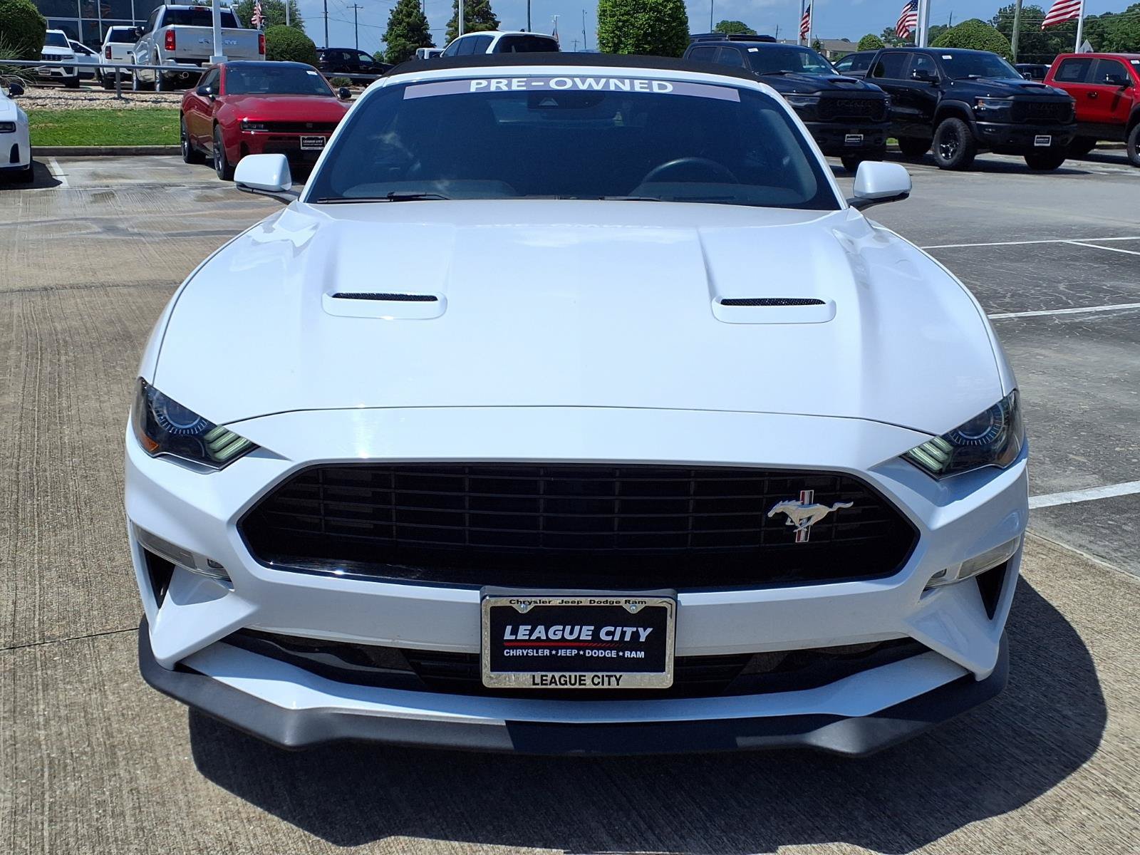 Used 2020 Ford Mustang GT Premium w/ Equipment Group 401A RWD image 5