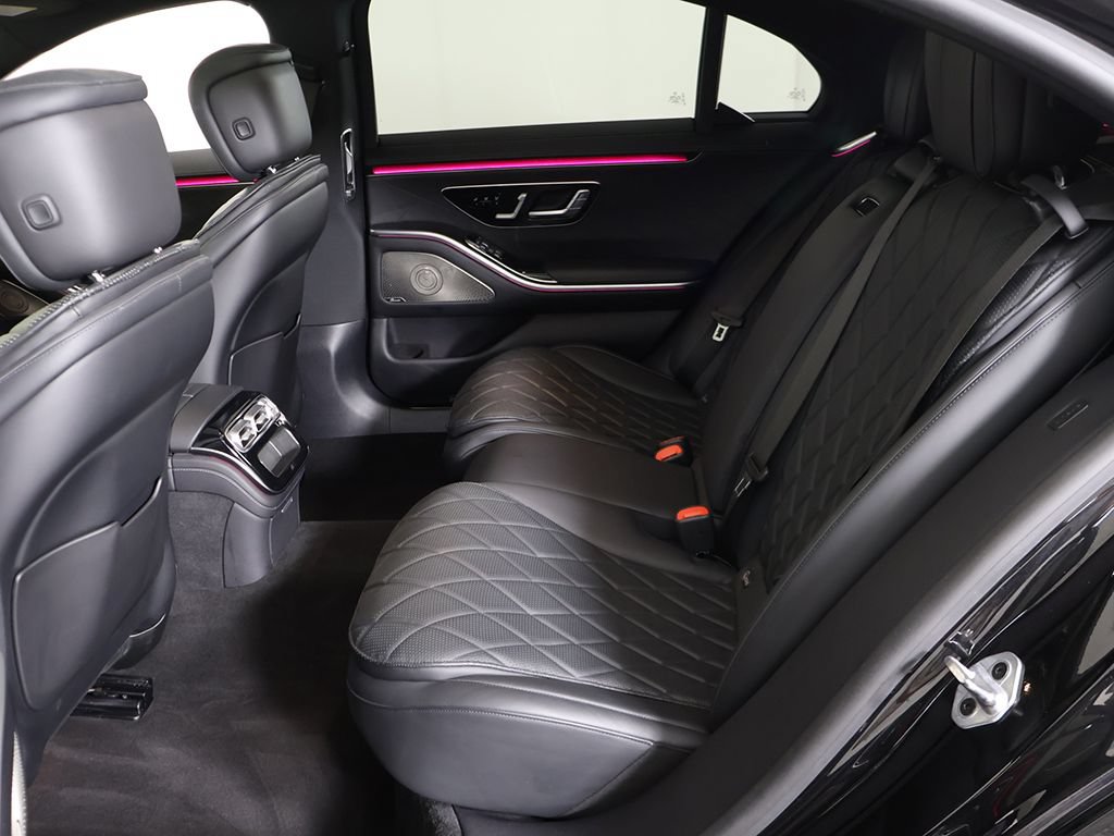 Used 2021 Mercedes-Benz S 580 4MATIC Sedan w/ AMG Line image 37