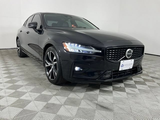 Used 2024 Volvo S60 B5 Core FWD image 12