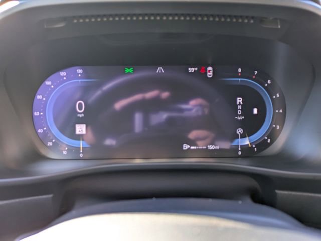 Used 2023 Volvo XC40 B5 Plus image 23